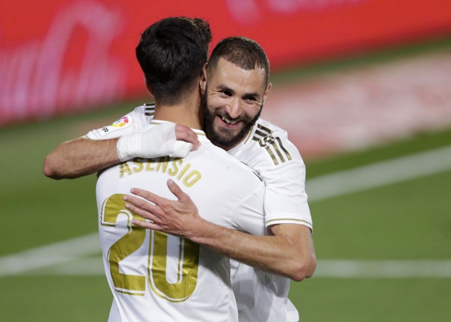 El español junto a Benzema