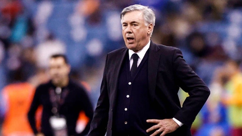 Carlo Ancelotti dirigiendo al Real Madrid en LaLiga