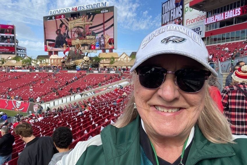 Donna Kelce en el estadio de Tampa Bay