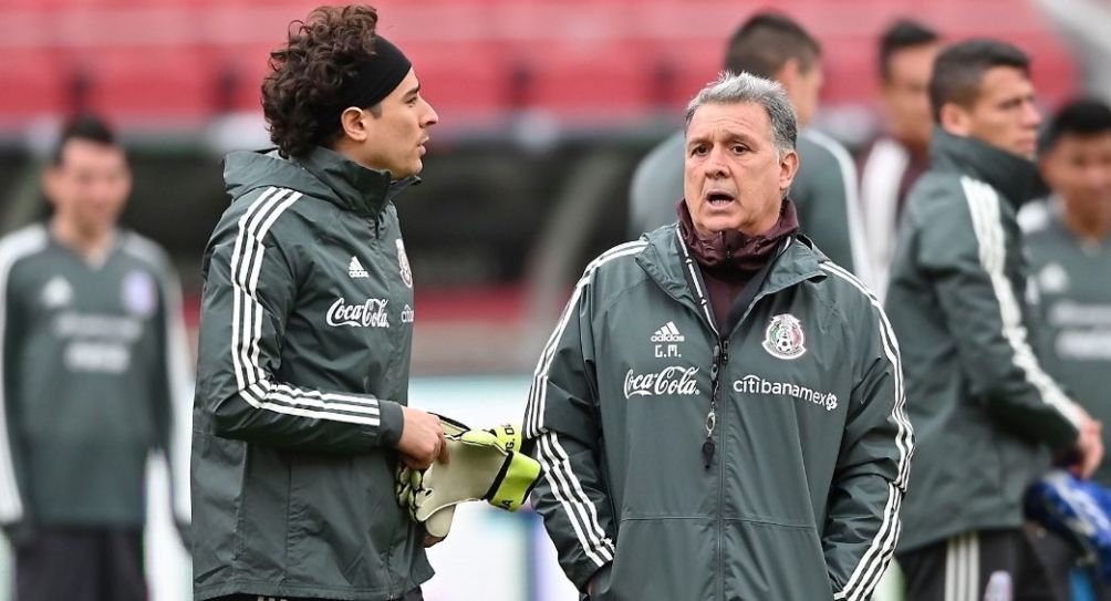 Guillermo Ochoa y Gerardo Martino con la Selección Mexicana