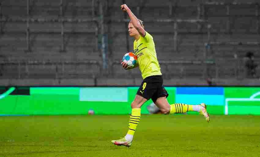 Haaland celebrando un gol