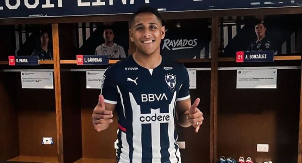 Luis Romo en su presentación con Rayados