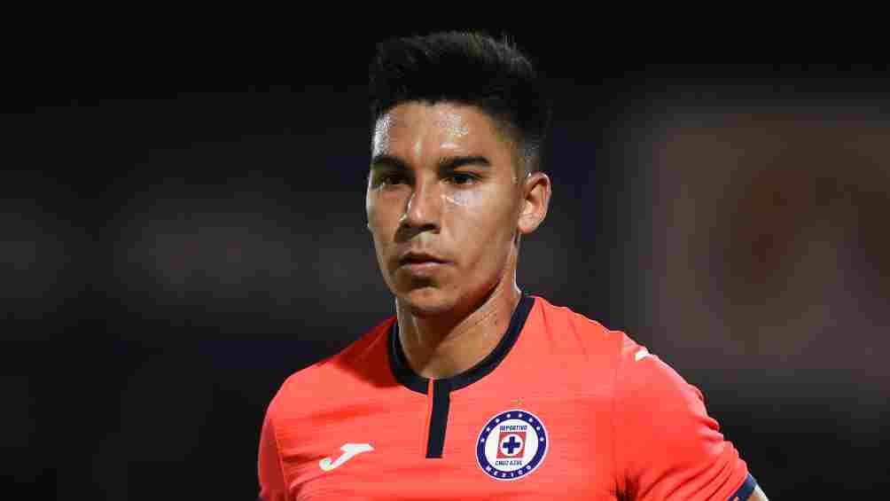 Pol Fernández en un partido con Cruz Azul