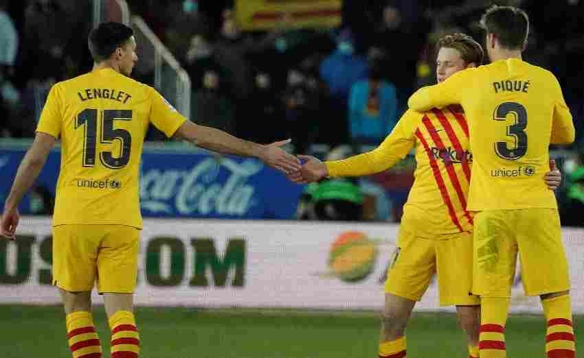 de Jong celebrando el gol ante Alavés