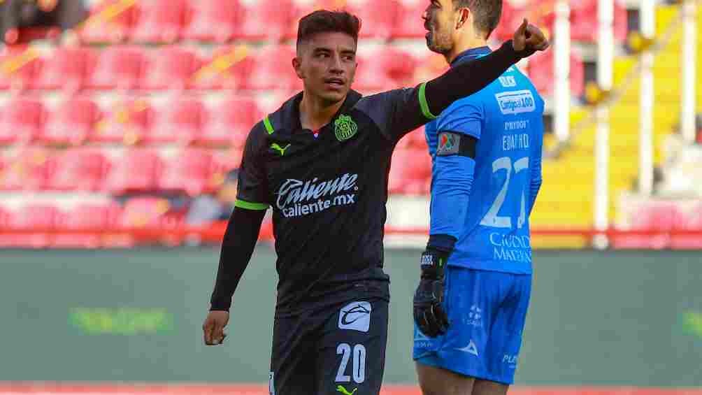 Fernando Beltrán jugando con Chivas 