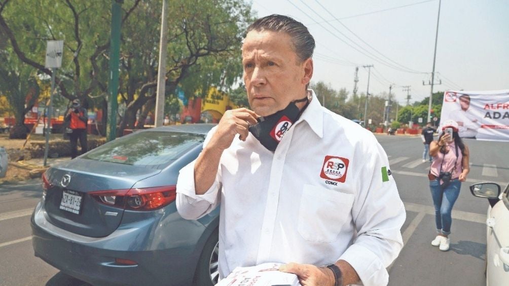 Alfredo Adame se peleó con automovilistas 