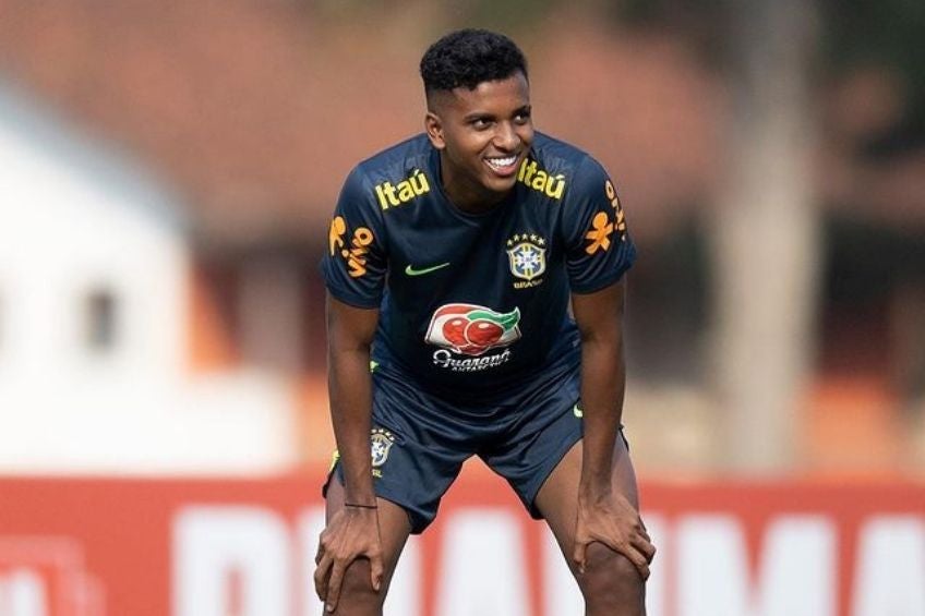 Rodrygo entrenando con Brasil