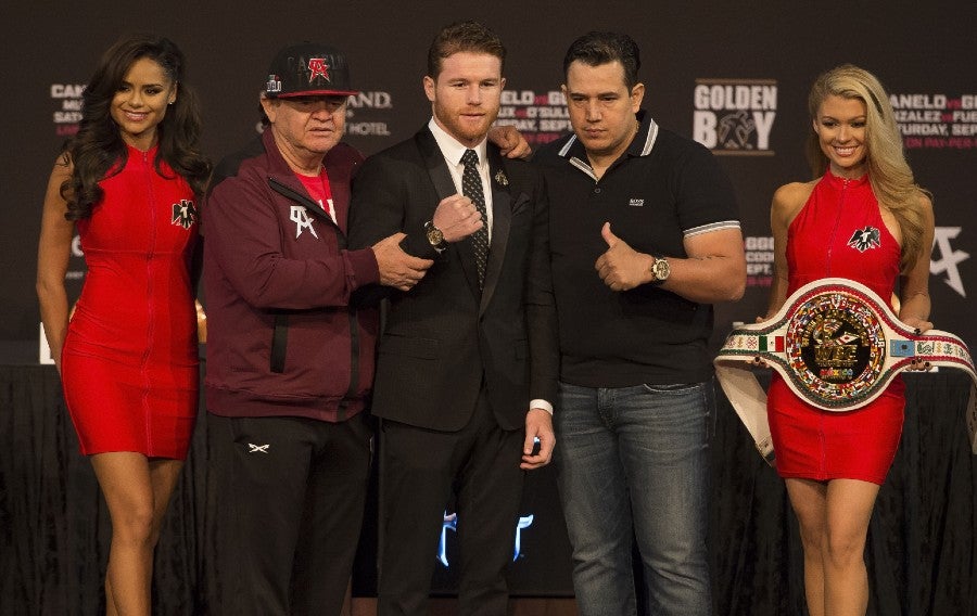 Chepo y Eddy Reynoso con Canelo Álvarez