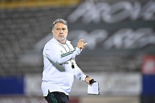 Gerardo Martino durante entrenamiento del Tri