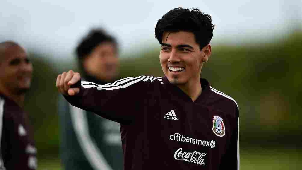 Erick Gutiérrez en un entrenamiento con México 