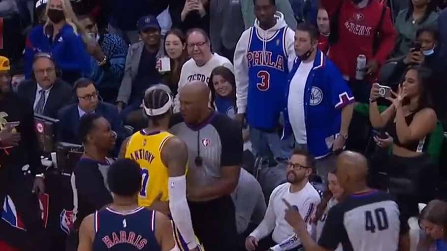 Carmelo Anthony y los fans que lo insultaron 