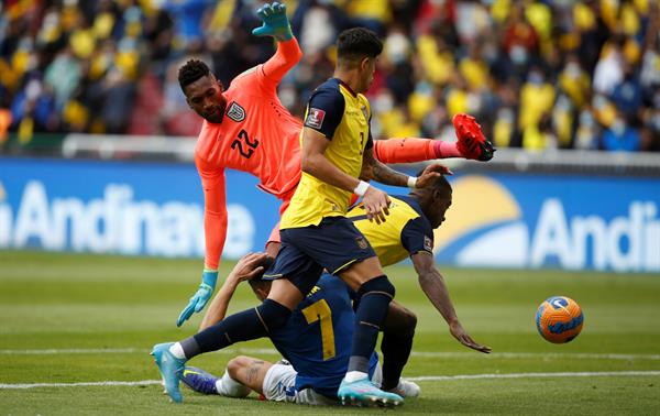 Jugada durante el Brasil vs Ecuador