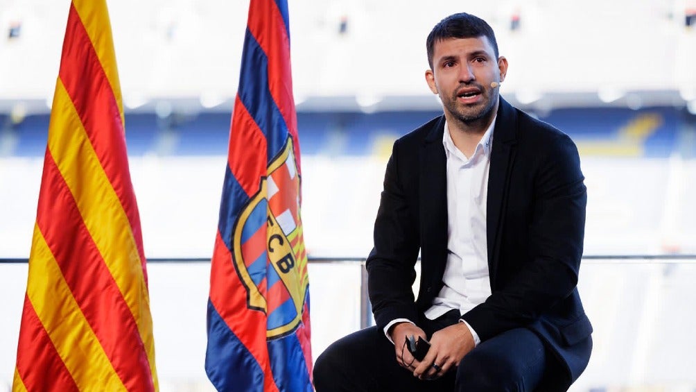 Sergio 'Kun' Agüero anunciando su retiro del futbol profesional