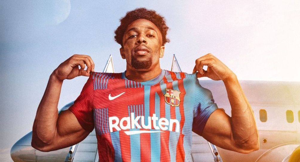 Adama Traoré presentado con el Barcelona