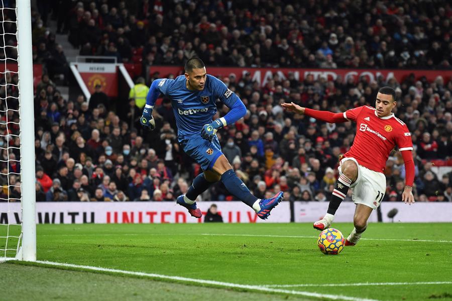 Mason Greenwood durante un partido con el United