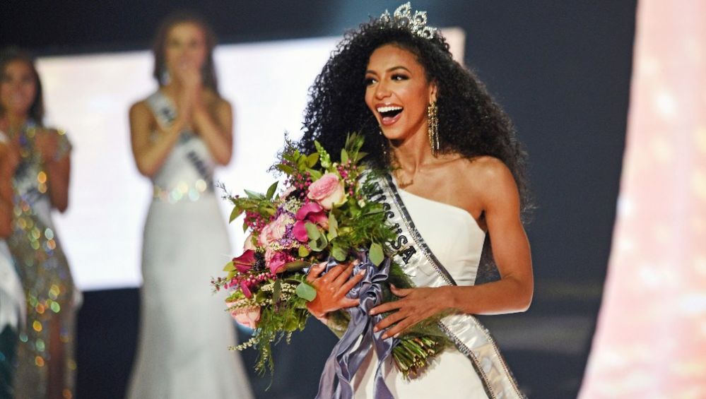 Cheslie Kryst Miss Estados Unidos De 2019 Se Suicidó Arrojándose Desde Un Rascacielos 8839