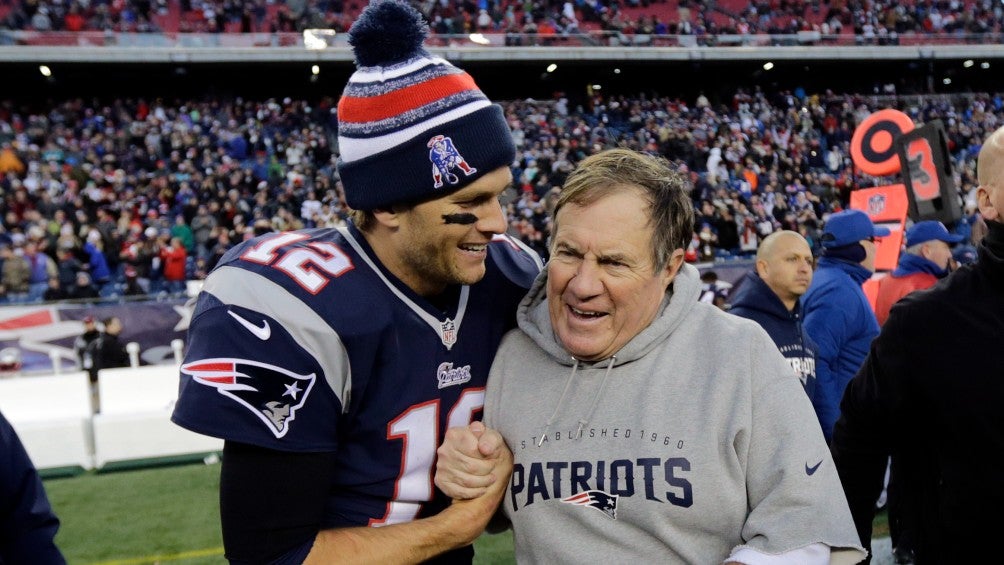 Tom Brady junto a Bill Belichick