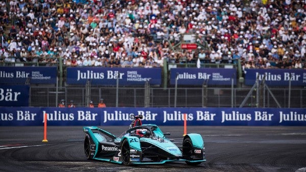 Mitch Evans en acción en el Autódromo Hermanos Rodríguez