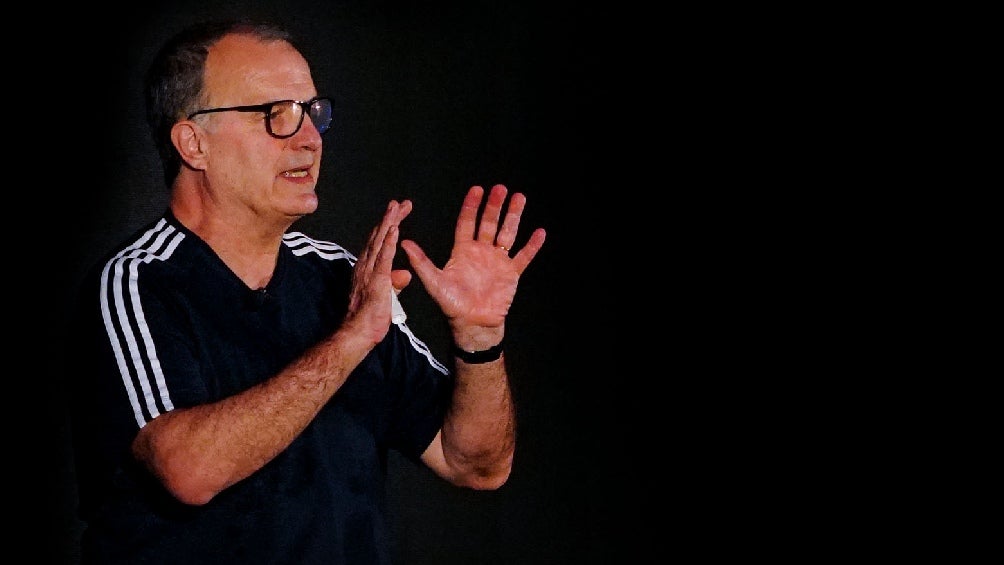 Marcelo Bielsa en la Reunión Anual del Futbol Mexicano en 2018