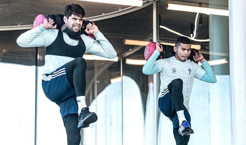 Orbelín Pineda y Néstor Araujo entrenan con Celta 