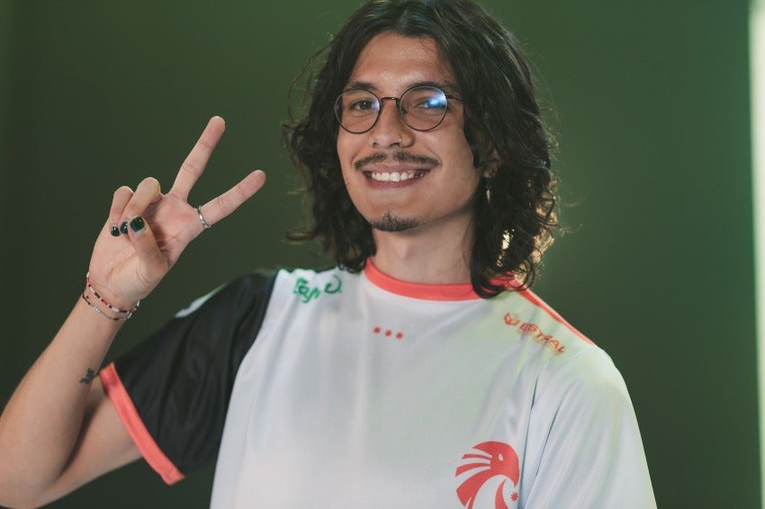 Leza, midlaner mexicano de Estral Esports