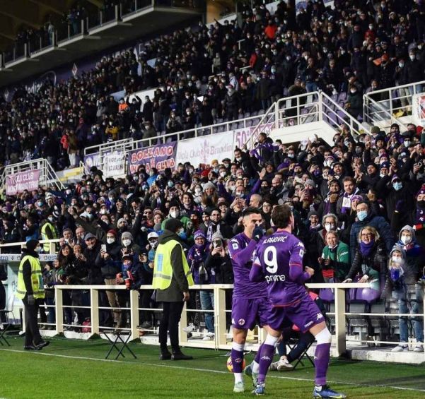 Vlahovic arriba desde Fiorentina