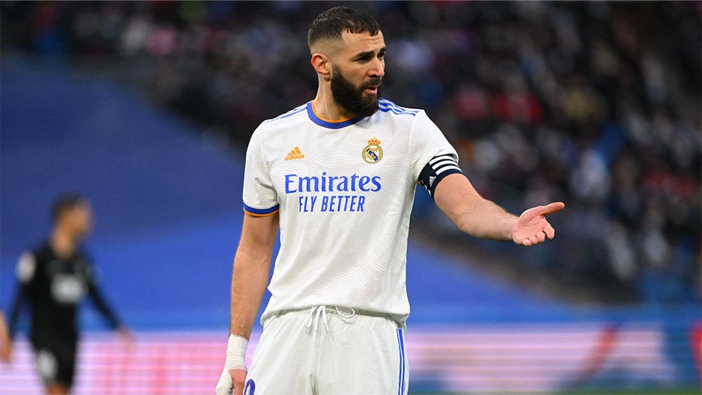 Karim Benzema en partido con Real Madrid