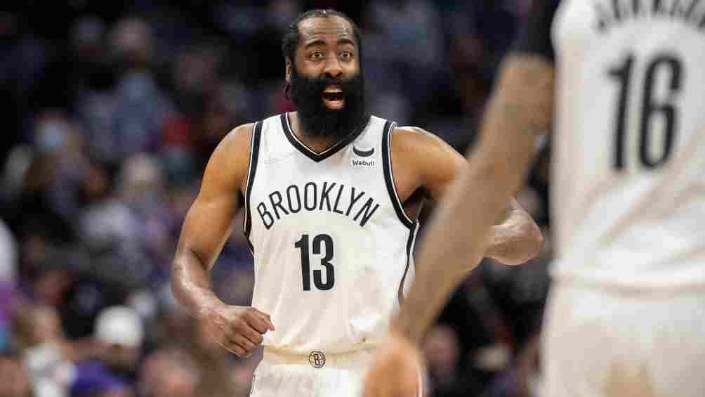 James Harden fue traspasado a los 76ers 