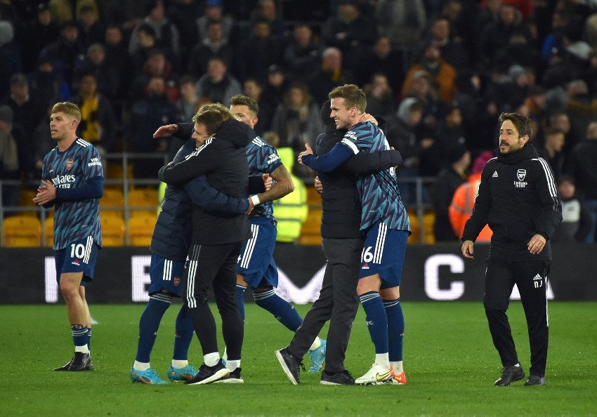 Jugadores del Arsenal festejando la victoria sobre Wolves