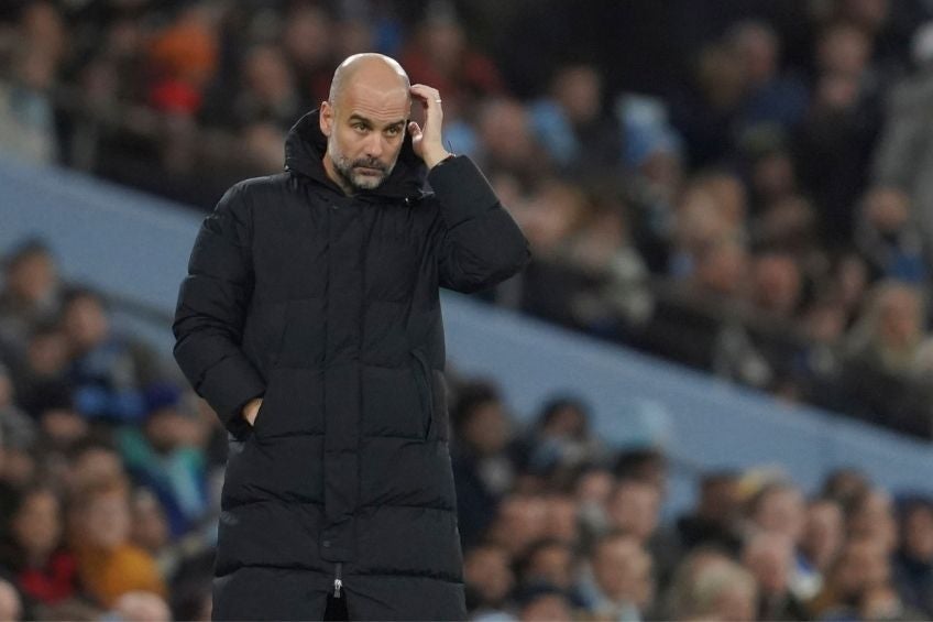 Pep Guardiola durante un partido del Manchester City