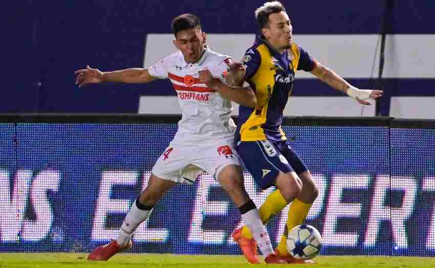 Jorge Rodríguez y Rubens Sambueza en el partido 