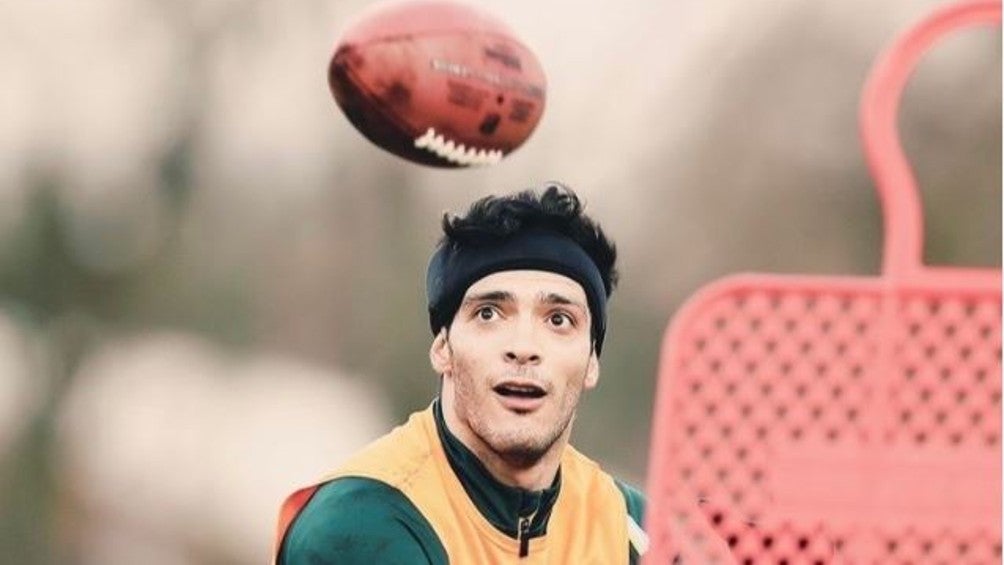 Video: Raúl Jiménez y el Wolverhampton practican con ovoide previo al Super Bowl