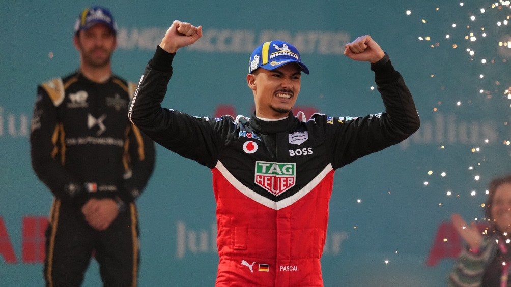 Pascal Wehrlein festejando victoria en la Ciudad de México