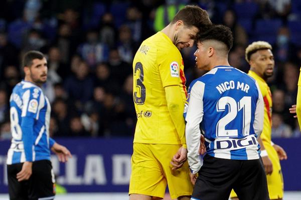 Gerard Piqué reacciona ante Nicolás Melamed