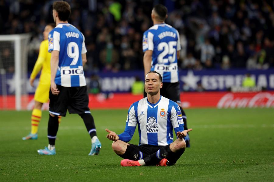 Raúl de Tomás celebró el gol 