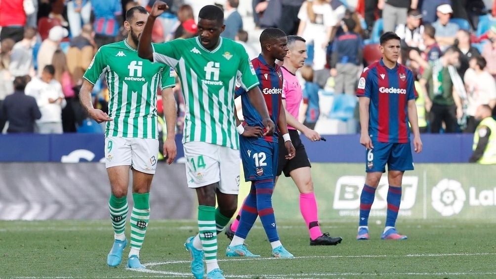 Betis superó a un débil Levante