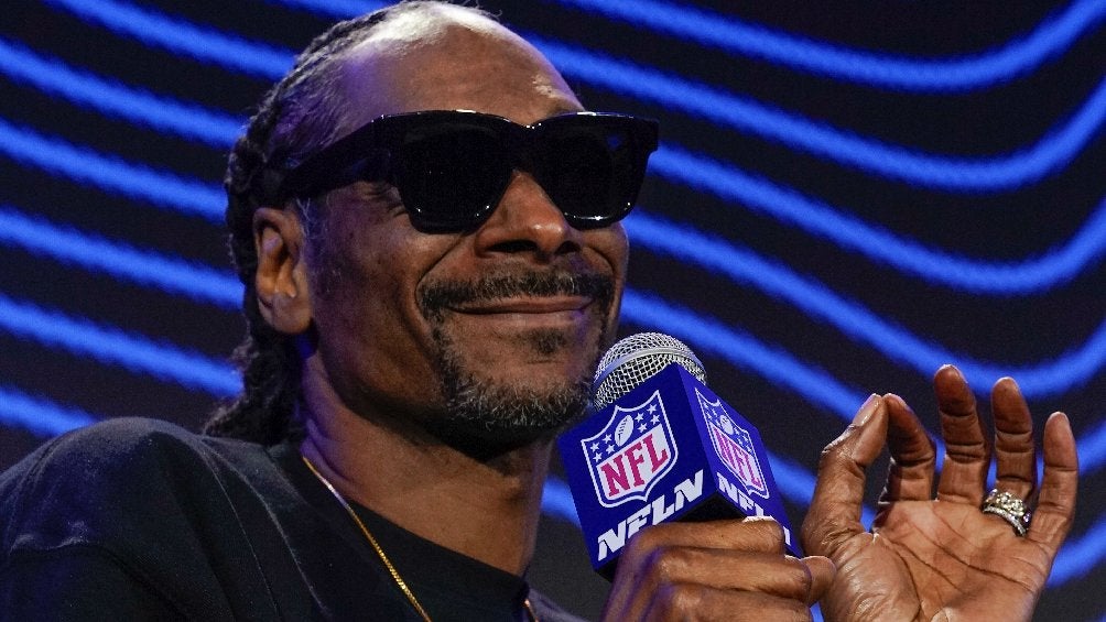 Snoop Dogg en conferencia de prensa previo al Super Bowl LVI