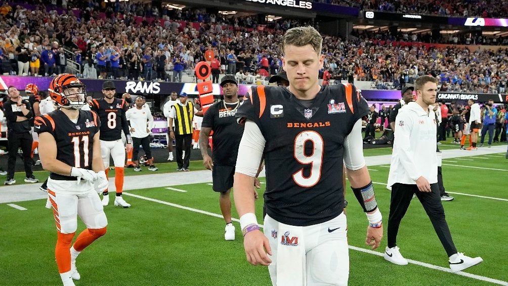 Joe Burrow en derrota de los Bengals en el SB