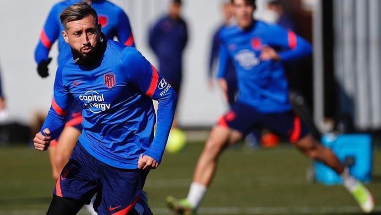 Héctor Herrera en entrenamiento con el Atlético de Madrid 