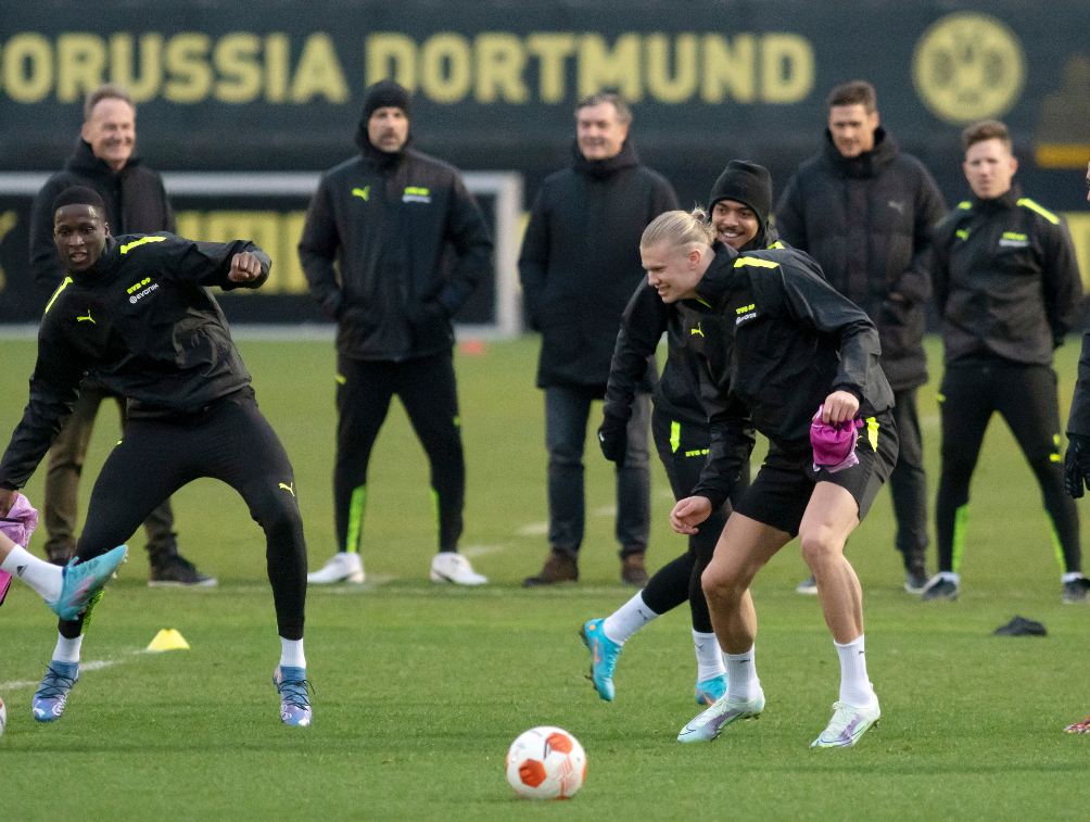 Erling pierde su tercer partido consecutivo con Borussia