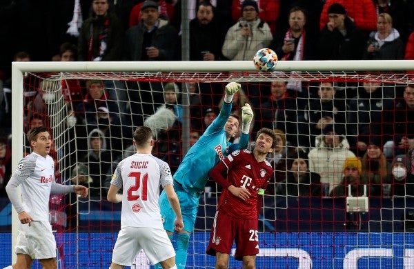 Salzburgo en acción ante Bayern Munich 