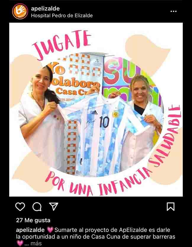 Publicacion anunciando la subaste de la playera de Messi