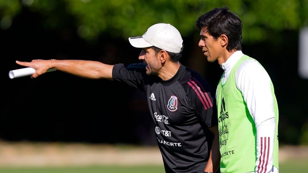 Lozano en un entrenamiento con la sub-23