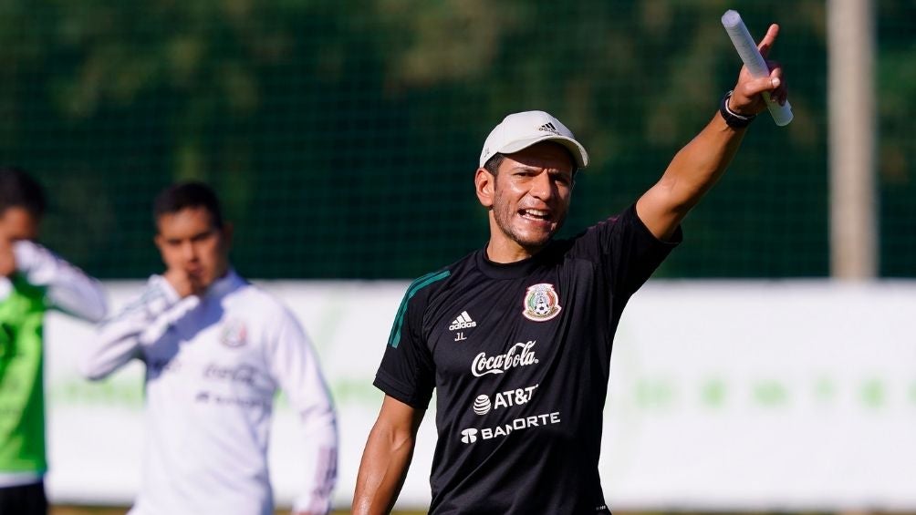 El director técnico en un entrenamiento