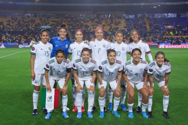 Selección Mexicana Femenil en el Volcán