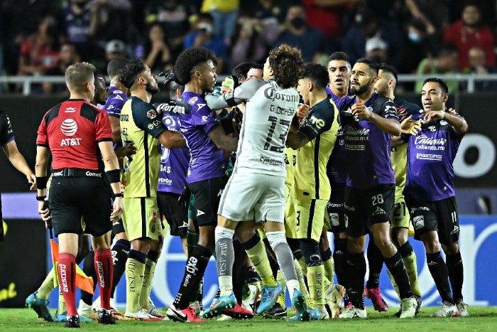 Se calentaron los ánimos en el Mazatlán vs América