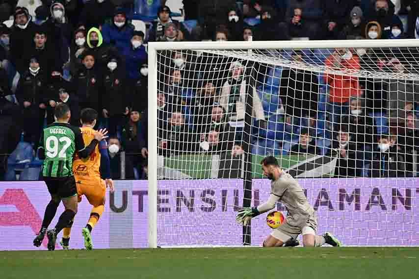 Roma empató a dos goles con el Sassuolo 