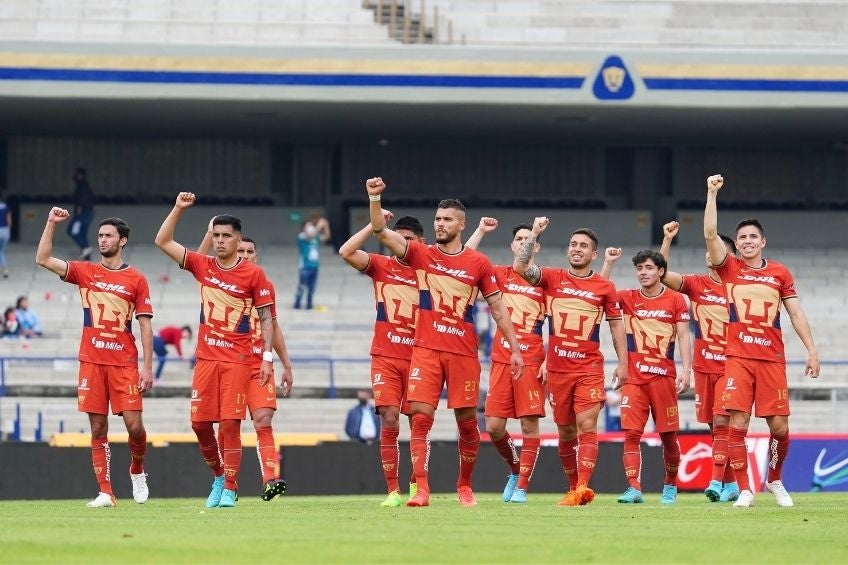 Jugadores de Pumas tras el partido