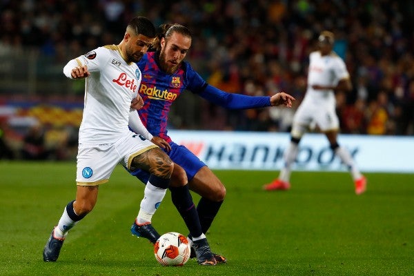 Lorenzo Insigne en acción durante la Ida de la Europa League ante Barcelona