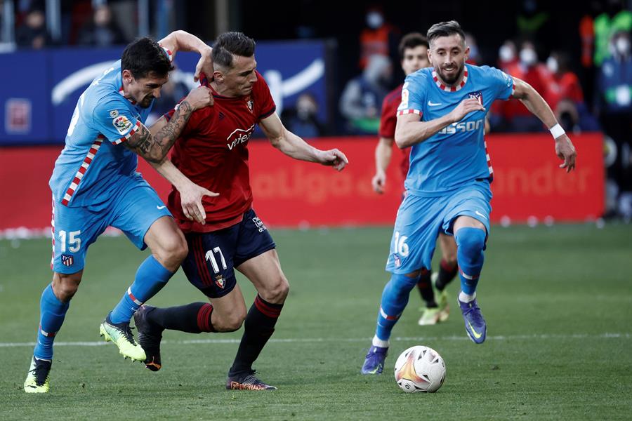 Héctor Herrera durante un partido con Atlético de Madrid